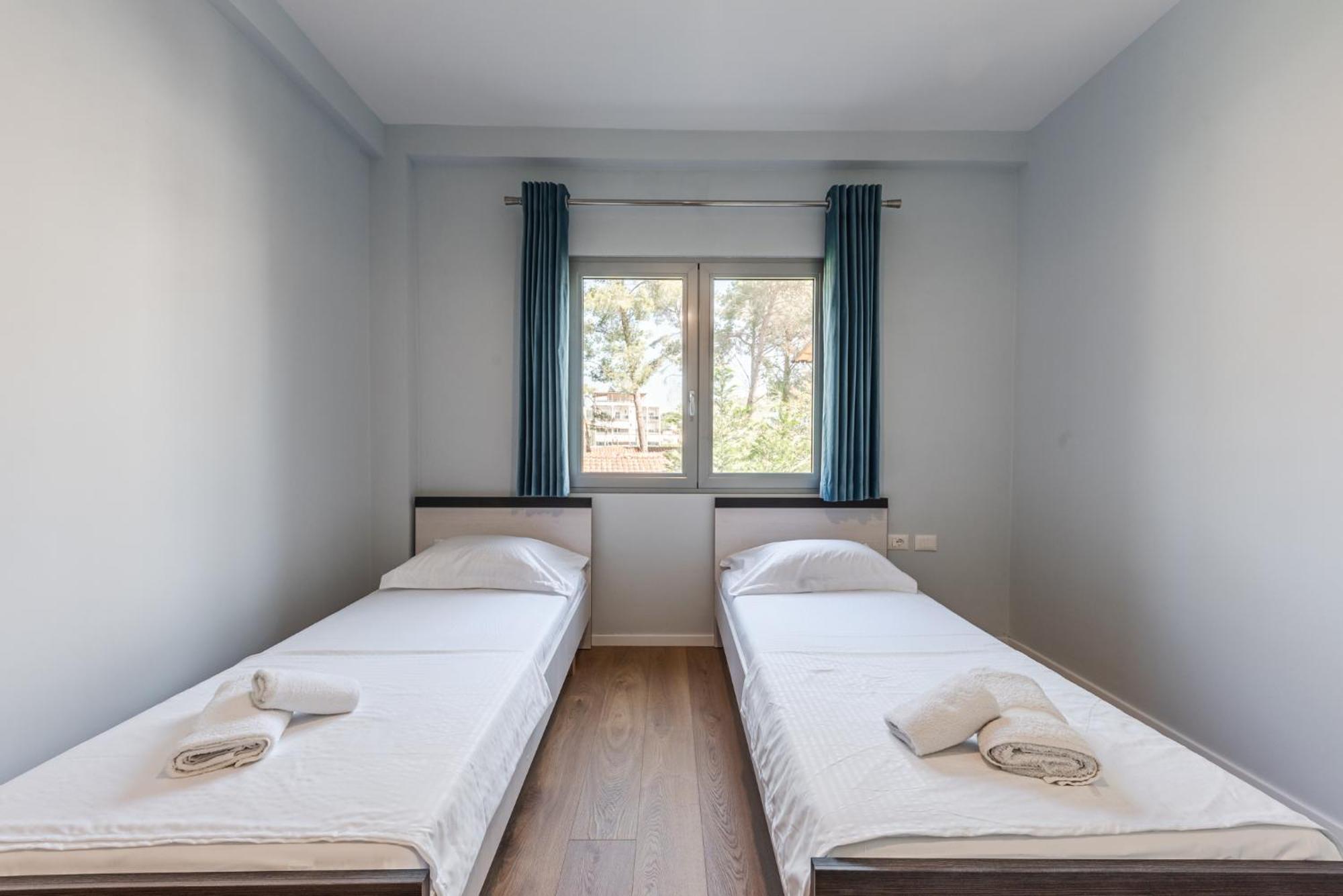 Beni'S Villa Apartments By Ps Golem  Exterior foto